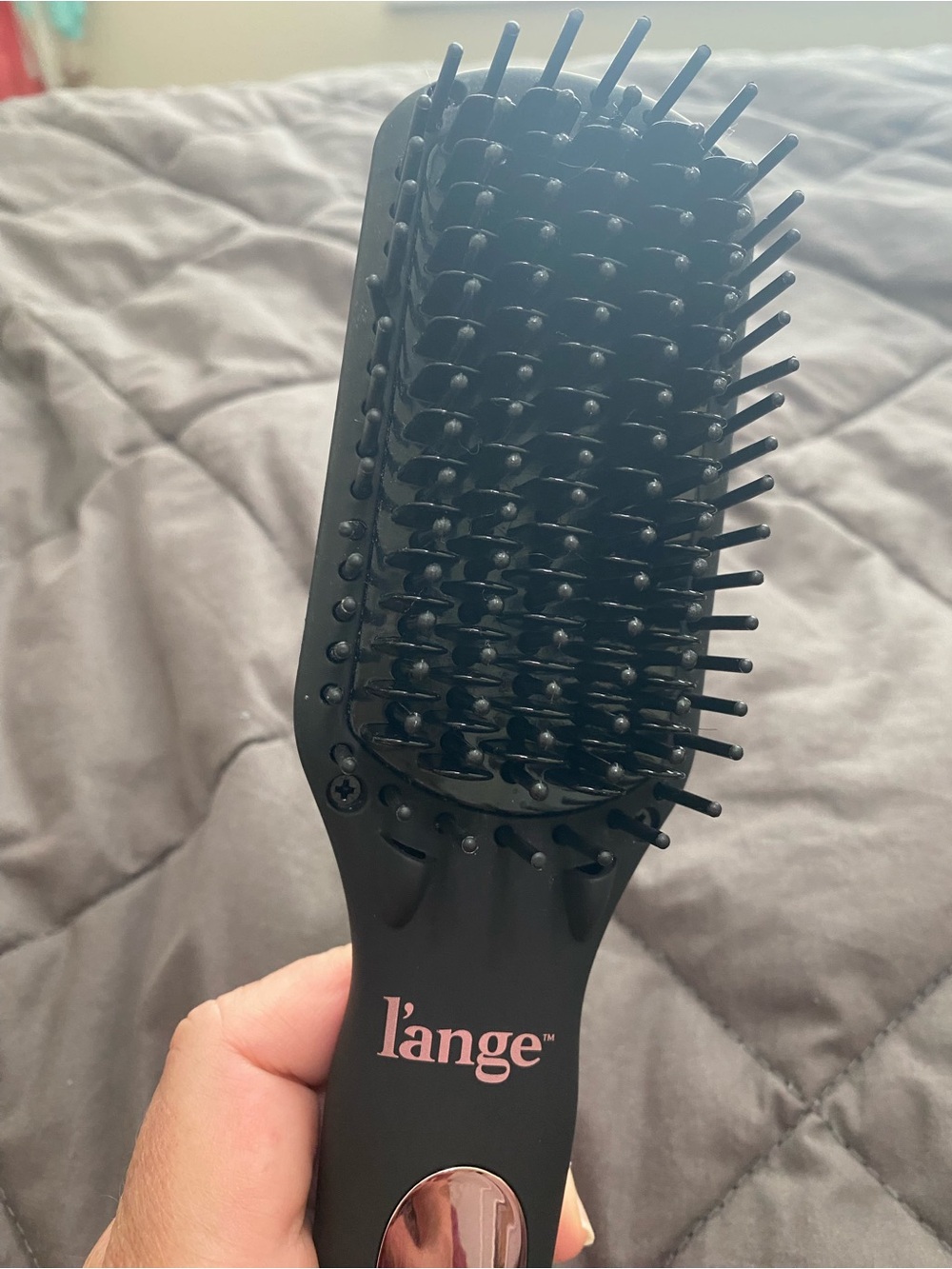 L’ange Le Vite Ceramic straightening brush